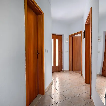 Wonderful With Heated Pool, Sauna, Jacuzzi And Sea View Apartment Drenje (Istria)