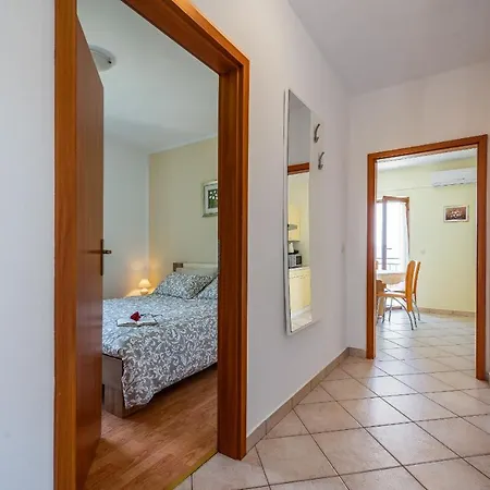 Wonderful With Heated Pool, Sauna, Jacuzzi And Sea View Apartment *