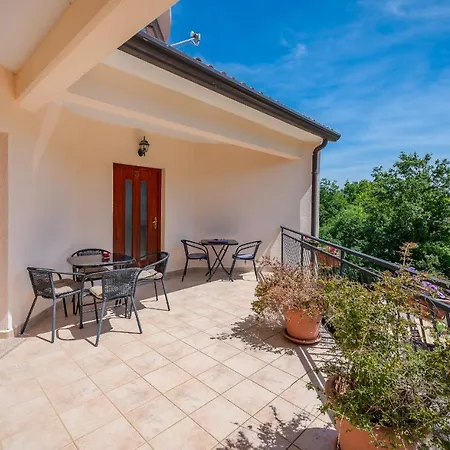 Wonderful With Heated Pool, Sauna, Jacuzzi And Sea View