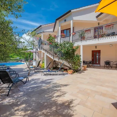 Apartment Wonderful With Heated Pool, Sauna, Jacuzzi And Sea View *