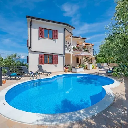 Apartment Wonderful With Heated Pool, Sauna, Jacuzzi And Sea View *