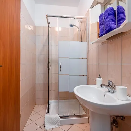 Wonderful With Heated Pool, Sauna, Jacuzzi And Sea View Drenje (Istria)