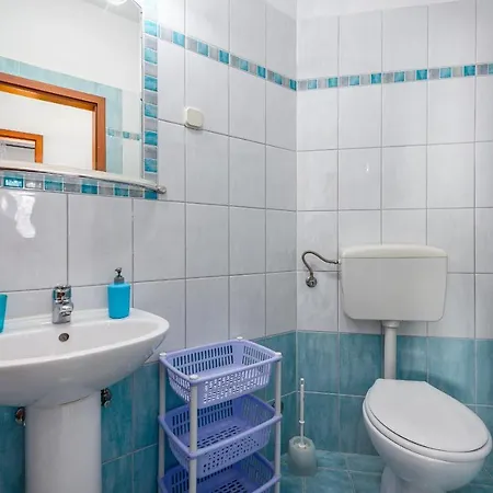 Apartment Wonderful With Heated Pool, Sauna, Jacuzzi And Sea View