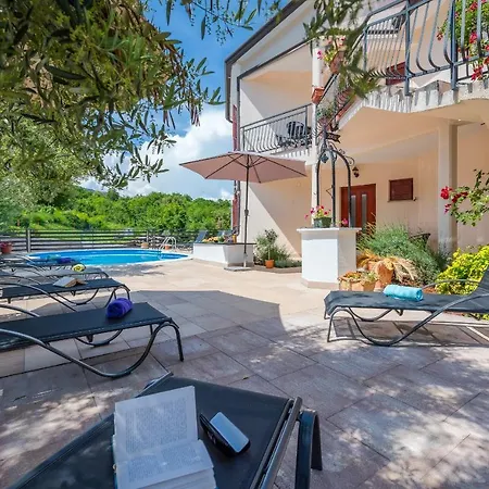 Wonderful With Heated Pool, Sauna, Jacuzzi And Sea View * Drenje (Istria)